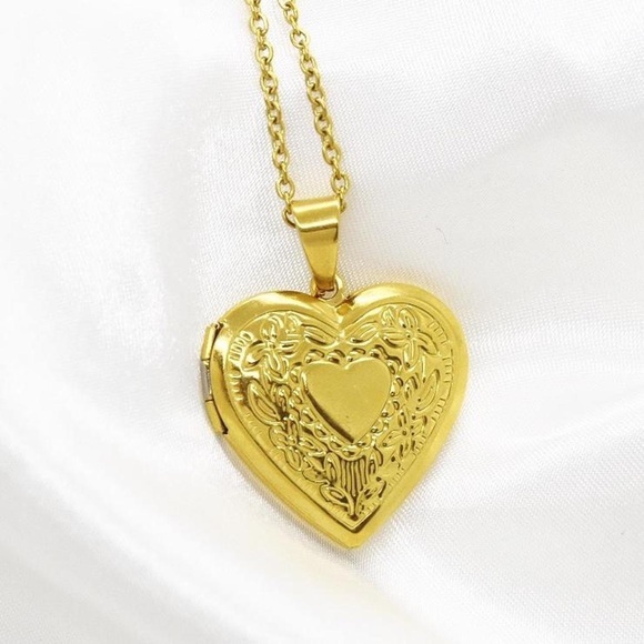 Statement Heart Locket in Gold - Picture 1 of 5